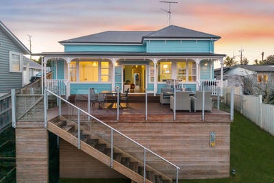 /international/nz/1047-whangaparaoa-road-tindalls-beach-rodney-380066179416/