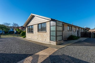 /international/nz/28-murchison-drive-gleniti-timaru-380066166610/