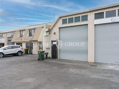 /international/nz/9-markedo-place-papakura-auckland-380066149076/