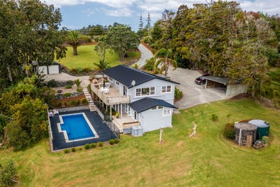 /international/nz/24-mahurangi-east-road-snells-beach-rodney-380066119055/