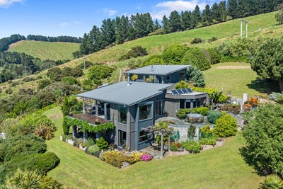 /international/nz/wharf-road-port-levy-canterbury-380066086267/