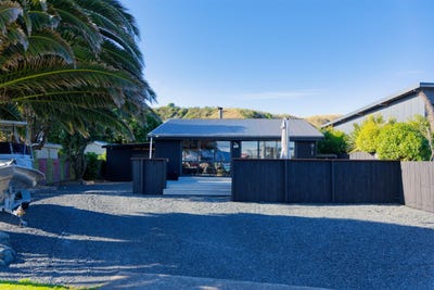 /international/nz/12-moa-road-kaikoura-marlborough-380066177649/