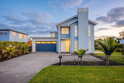 /international/nz/61-red-beach-road-red-beach-rodney-380066093574/