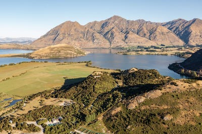 /international/nz/16-emerald-bluffs-lane-treble-cone-mount-aspiring-wanaka-380066110096/