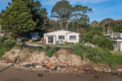 /international/nz/68-otakou-golf-course-road-harington-point-dunedin-city-380066179415/