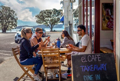 /international/nz/paihia-far-north-380066147766/