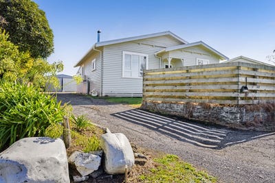 /international/nz/15-high-street-eltham-taranaki-380066099134/