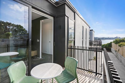 /international/nz/35-selwyn-street-tauranga-central-tauranga-380066109327/