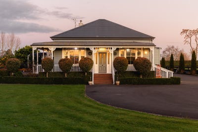 /international/nz/newstead-waikato-380066177043/