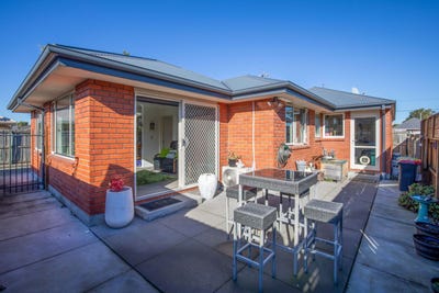 /international/nz/21-awatea-road-hornby-christchurch-city-380066183290/
