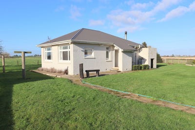 /international/nz/568-riverton-wallacetown-highway-thornbury-southland-380066119167/