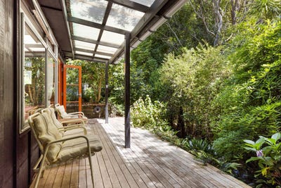 /international/nz/26-brick-bay-drive-sandspit-rodney-380066118517/