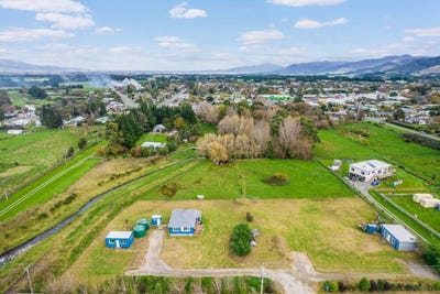 /international/nz/96-harrison-street-east-featherston-south-wairarapa-380066121475/