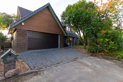 /international/nz/west-end-palmerston-north-city-380066106650/
