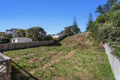 /international/nz/ohope-whakatane-380066095643/