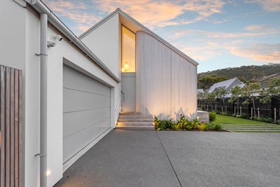 /international/nz/72-nayland-street-sumner-canterbury-380066099034/