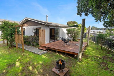 /international/nz/49-tasman-road-otaki-beach-kapiti-coast-380066123913/