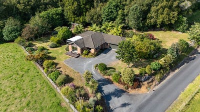 /international/nz/waite-road-te-pahu-waikato-380066112237/
