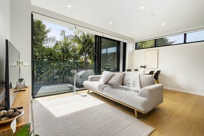 /international/nz/mission-bay-auckland-city-380066179395/