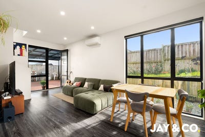 /international/nz/4-whakatupu-road-flat-bush-manukau-city-380066103049/