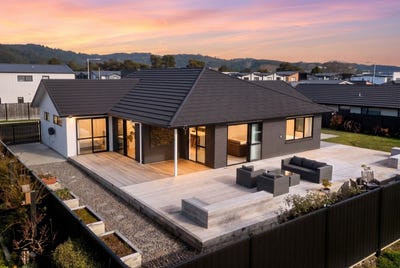/international/nz/89-mawai-hakona-drive-wallaceville-upper-hutt-city-380066179158/