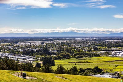 /international/nz/58-kitcheners-knoll-road-kennedys-bush-christchurch-city-380066090163/