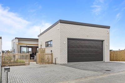 /international/nz/13-kuhu-way-millwater-rodney-380066176368/