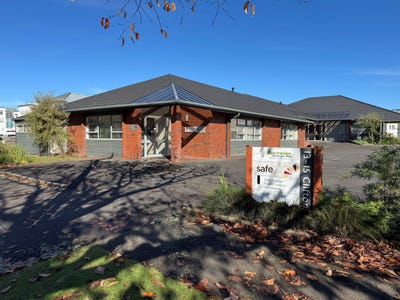 /international/nz/hamilton-central-hamilton-city-380066148874/