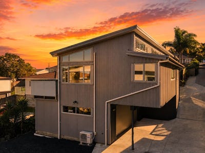 /international/nz/titirangi-waitakere-city-380066170149/