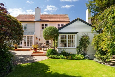 /international/nz/maori-hill-timaru-380066119018/