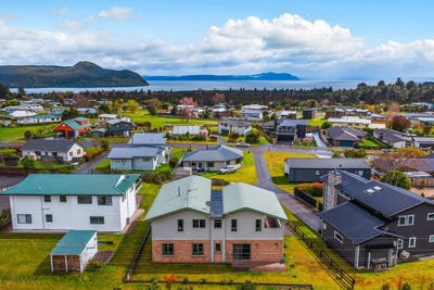/international/nz/91-kahotea-drive-motuoapa-taupo-380066107715/