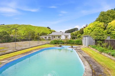 /international/nz/135-surreydale-road-pahiatua-tararua-380066103368/