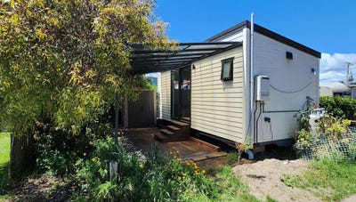 /international/nz/otaki-beach-kapiti-coast-380066098692/