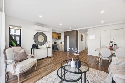 /international/nz/flat-bush-manukau-city-380066114402/