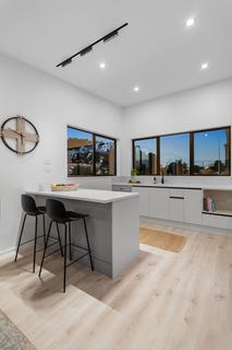 /international/nz/937-whangaparaoa-road-whangaparaoa-rodney-380066121322/