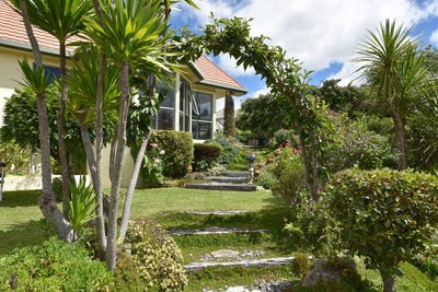 /international/nz/2-brook-place-springfield-rotorua-380066122116/
