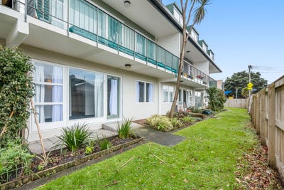 /international/nz/petone-lower-hutt-city-380066119719/
