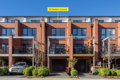 /international/nz/93-settlers-avenue-hobsonville-waitakere-city-380066123240/