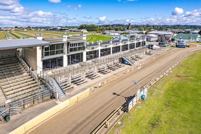 /international/nz/216-guyton-street-whanganui-central-manawatu-whanganui-380066149822/
