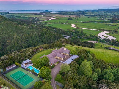 /international/nz/184-north-road-clevedon-manukau-city-380066096560/
