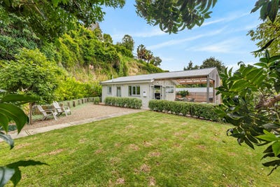 /international/nz/havelock-north-hastings-380066093208/