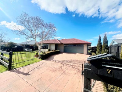 /international/nz/belgrove-drive-waipukurau-and-surrounds-central-hawkes-bay-380066109142/