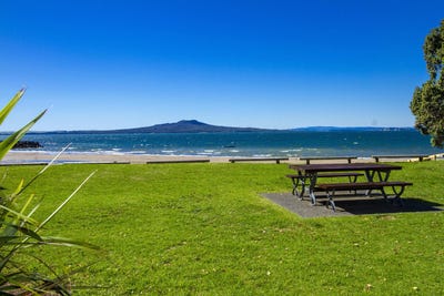 /international/nz/castor-bay-north-shore-city-380066112149/