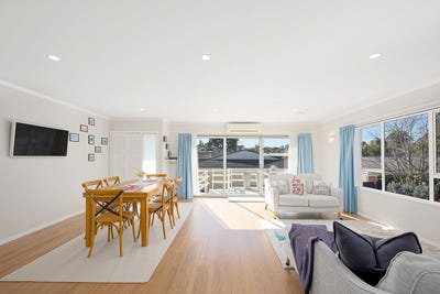 /international/nz/219-edmonton-road-te-atatu-south-waitakere-city-380066174344/