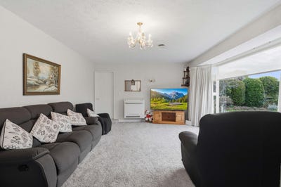 /international/nz/46-kilmarnock-street-wallacetown-southland-380066184735/