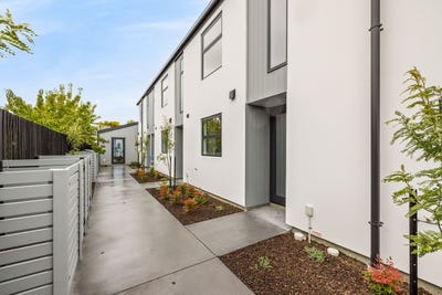 /international/nz/106-wildberry-street-woolston-christchurch-city-380066116000/