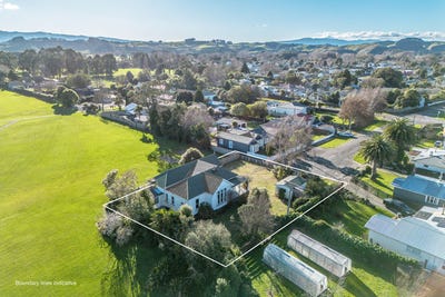 /international/nz/62-albert-street-pahiatua-tararua-380066176206/
