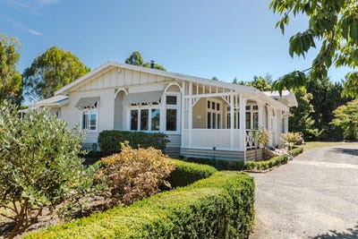 /international/nz/2-aerodrome-road-dannevirke-tararua-380066094083/