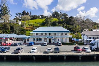 /international/nz/112-waterfront-drive-mangonui-far-north-380066154293/