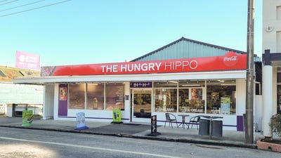 /international/nz/59-main-road-tuatapere-southland-380066138658/